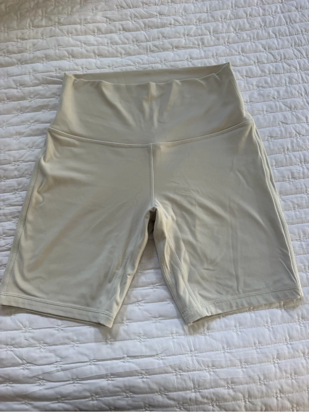 lululemon athletica High-Waisted Cream Bike Shorts 6”